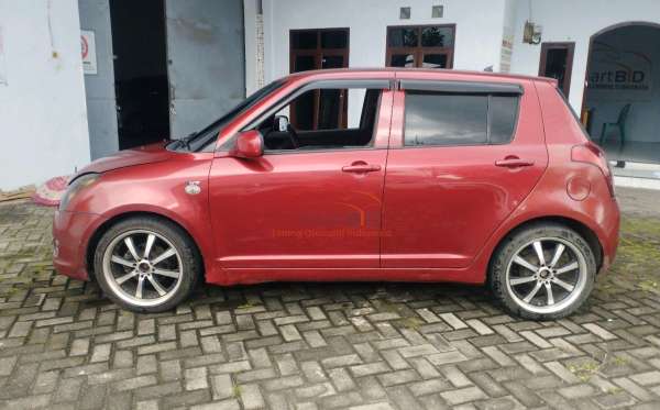 SUZUKI SWIFT ST