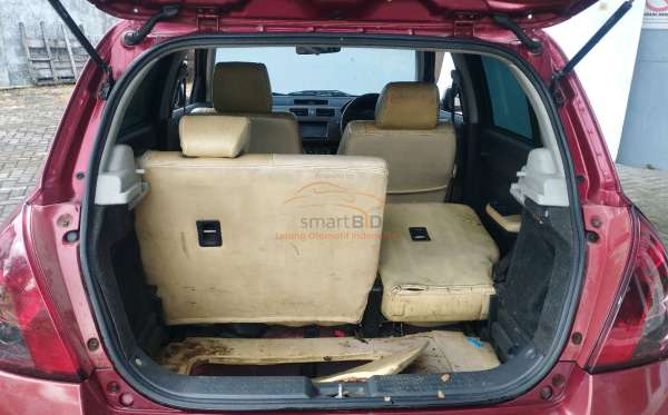 SUZUKI SWIFT ST