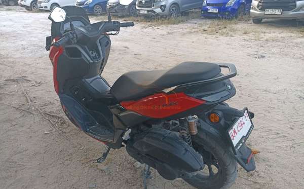 YAMAHA NMAX