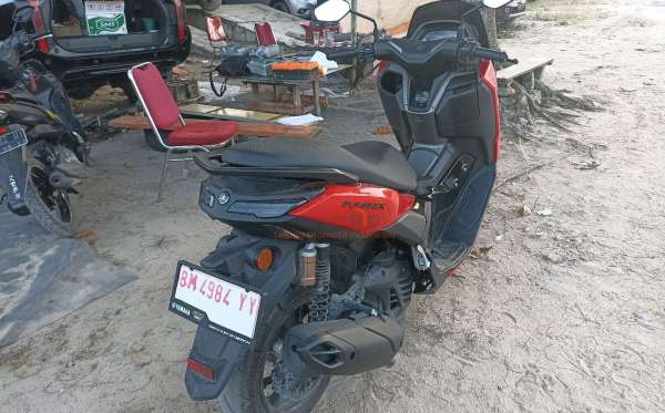 YAMAHA NMAX