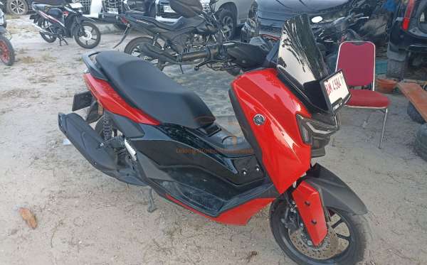 YAMAHA NMAX