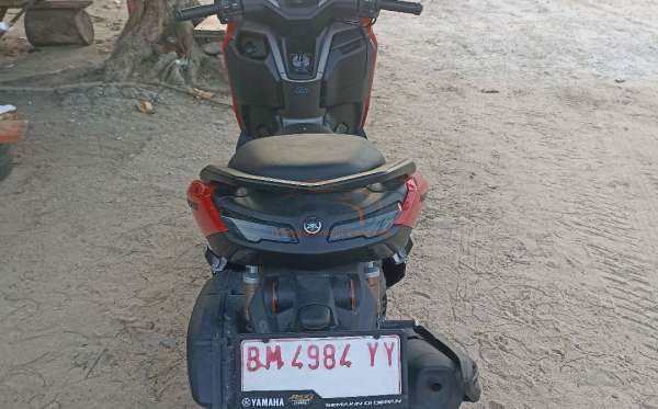 YAMAHA NMAX