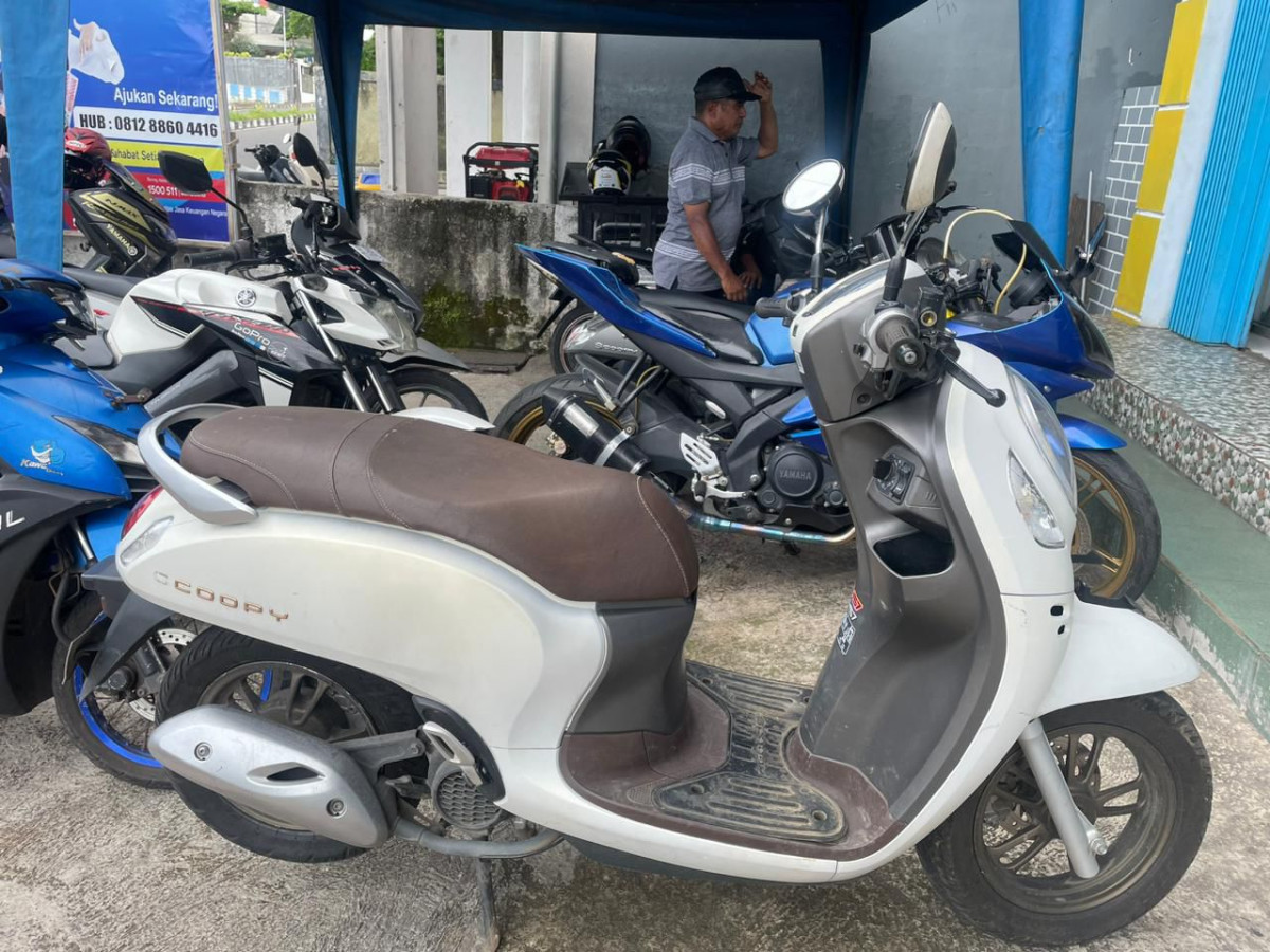 HONDA SCOOPY PRESTIGE