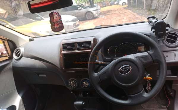 DAIHATSU  AYLA