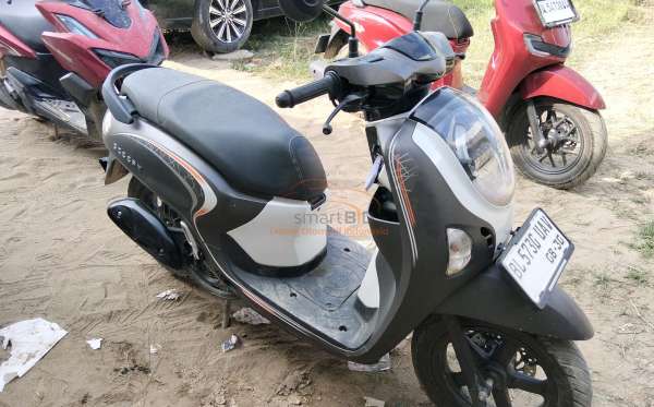 HONDA SCOOPY SPORTY