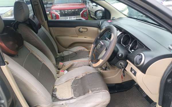 NISSAN GRAND LIVINA XV