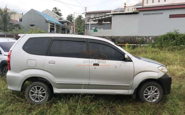 TOYOTA AVANZA