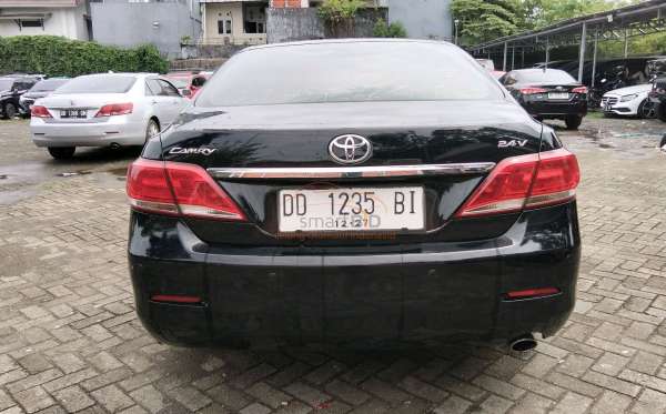 TOYOTA CAMRY V