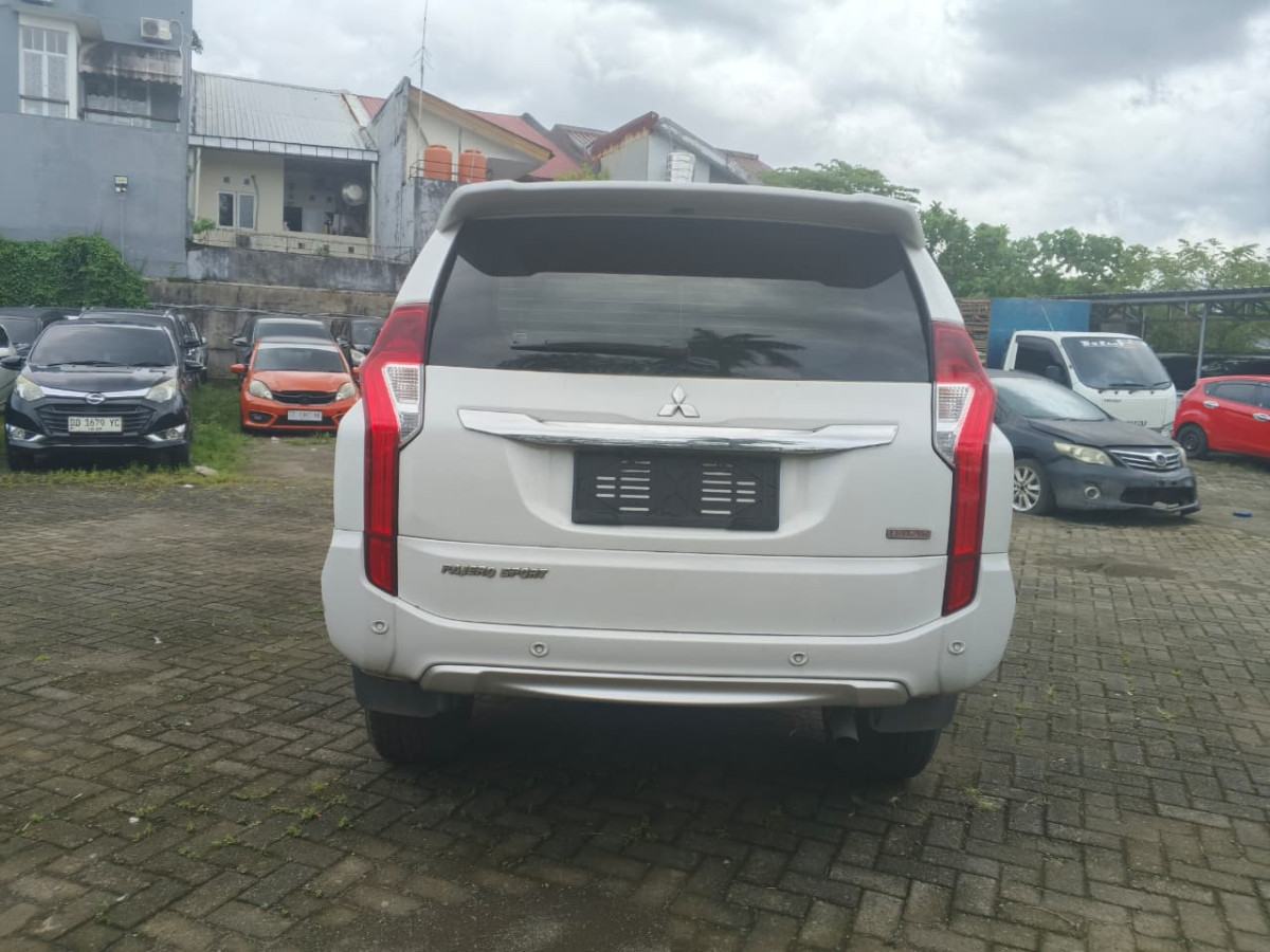 MITSUBISHI  PAJERO  SPORT DAKAR