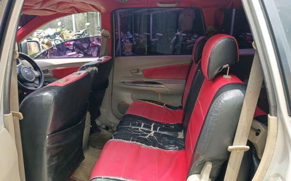 DAIHATSU XENIA
