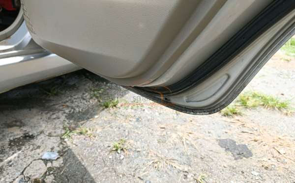 DAIHATSU XENIA