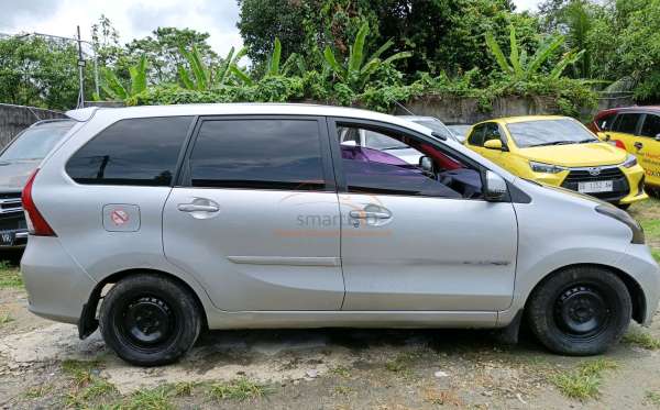 DAIHATSU XENIA