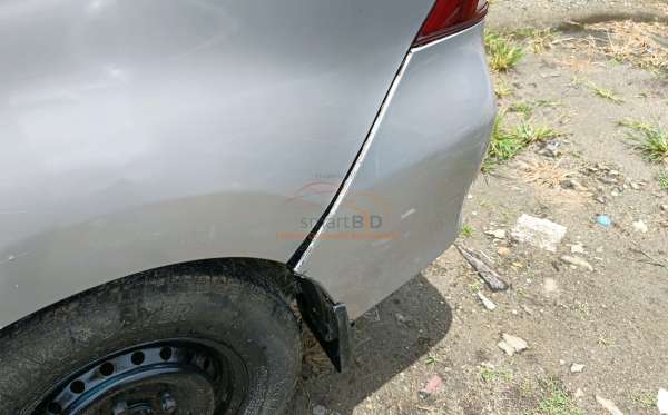 DAIHATSU XENIA
