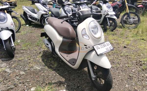 HONDA SCOOPY