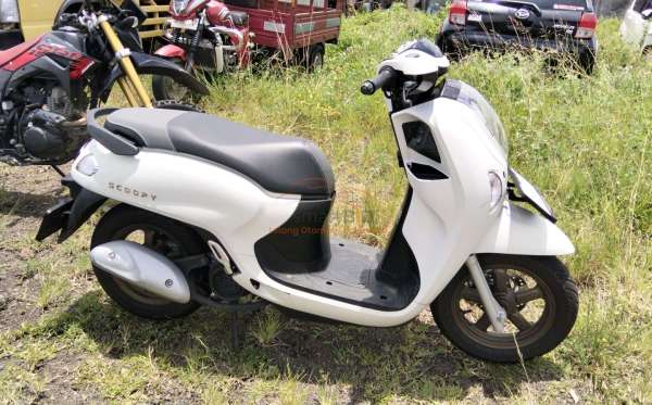 HONDA  SCOOPY