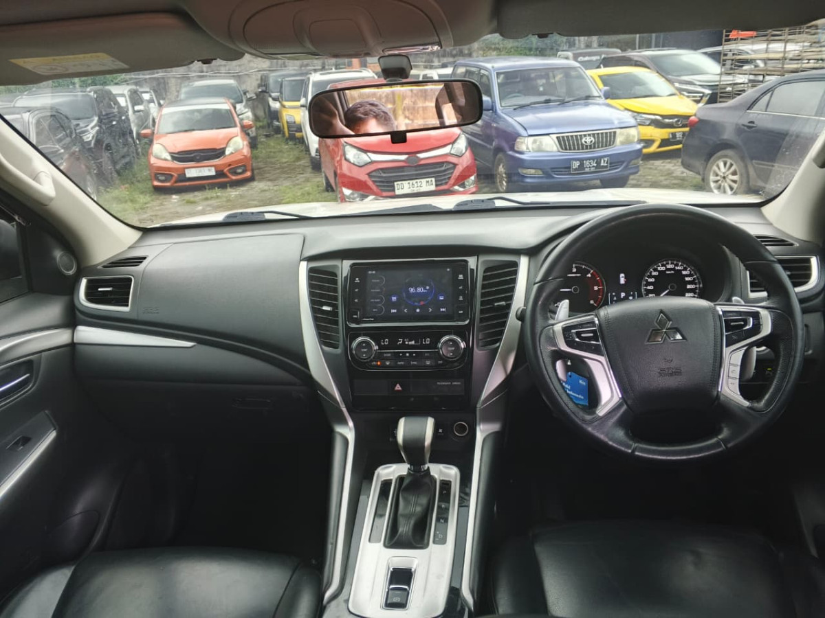 MITSUBISHI  PAJERO  SPORT DAKAR