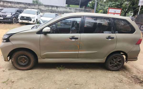 TOYOTA AVANZA 1.5 G