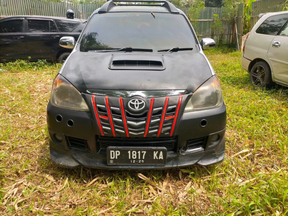 TOYOTA AVANZA G