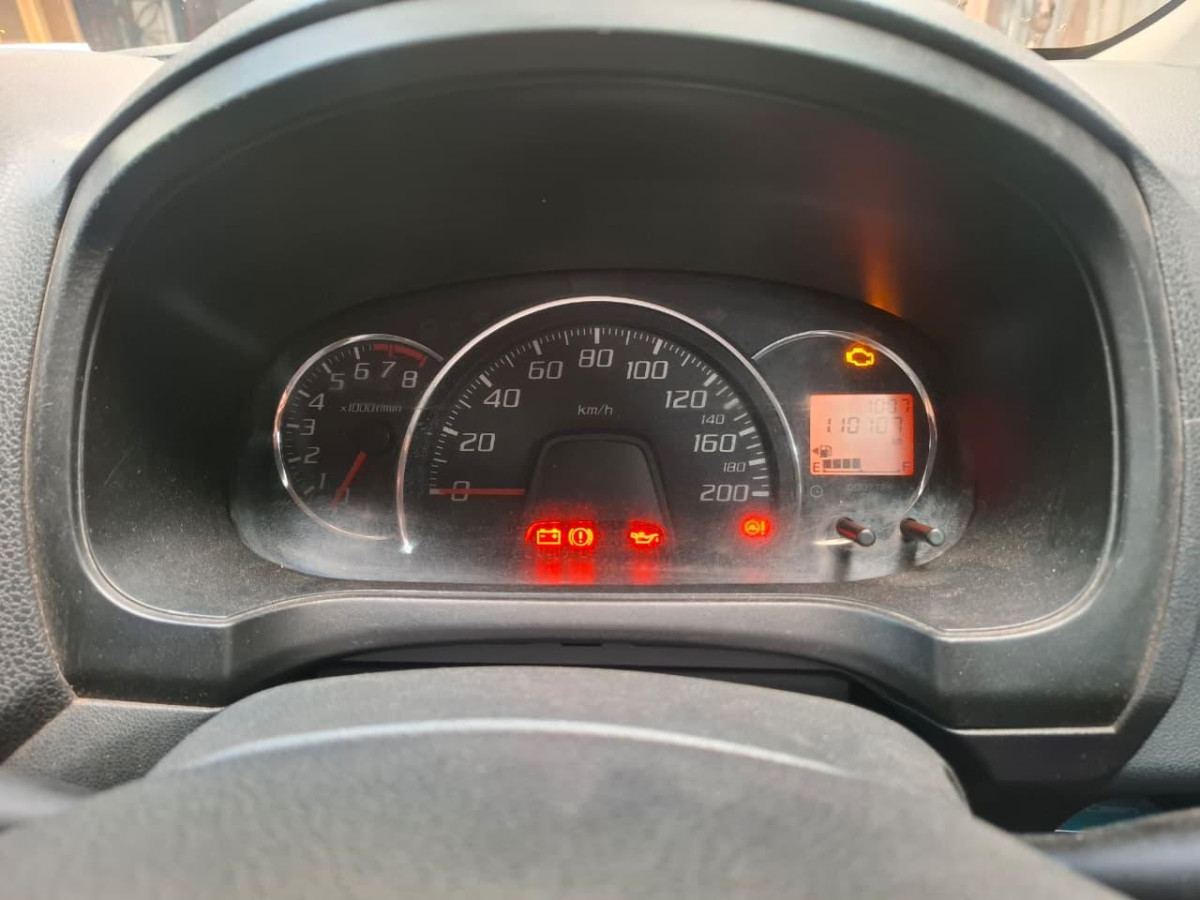 DAIHATSU  AYLA  1.0 X