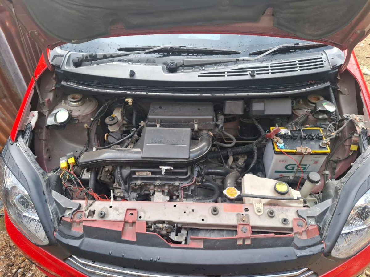 DAIHATSU  AYLA  1.0 X