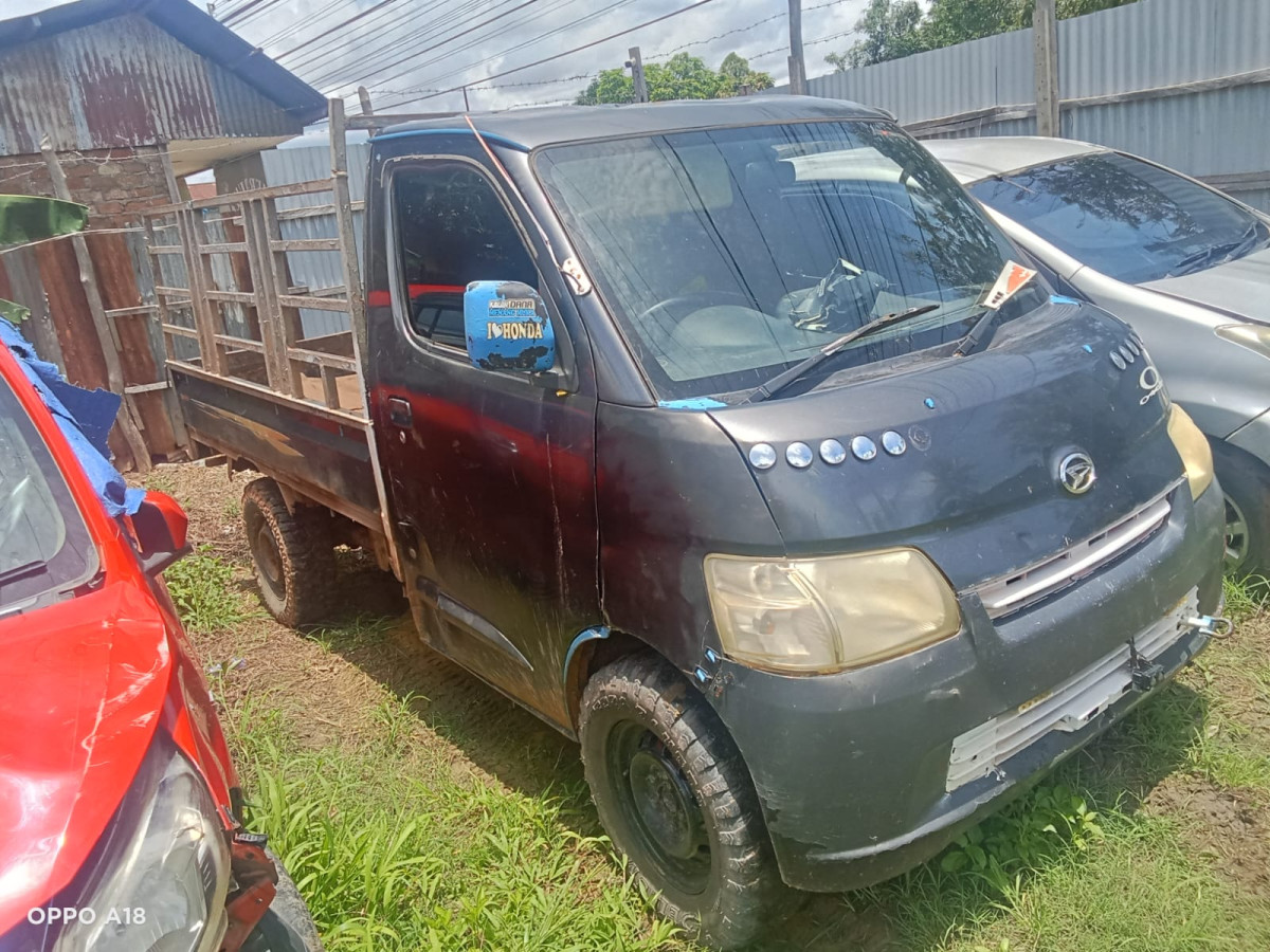 DAIHATSU GRAN MAX PICK-UP
