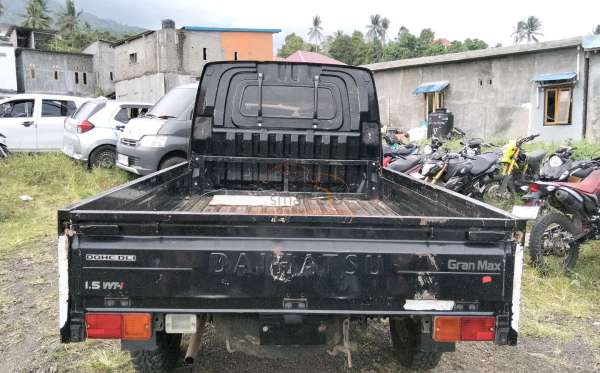 DAIHATSU GRAN MAX