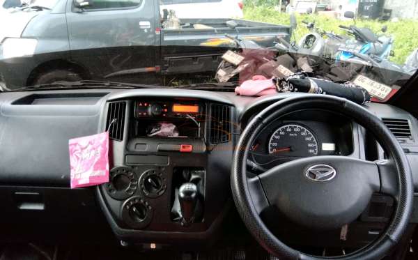 DAIHATSU GRAN MAX