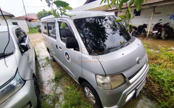 DAIHATSU GRAN MAX