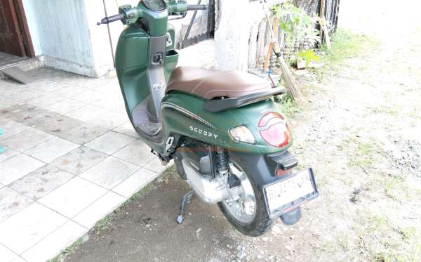 HONDA SCOOPY PRESTIGE