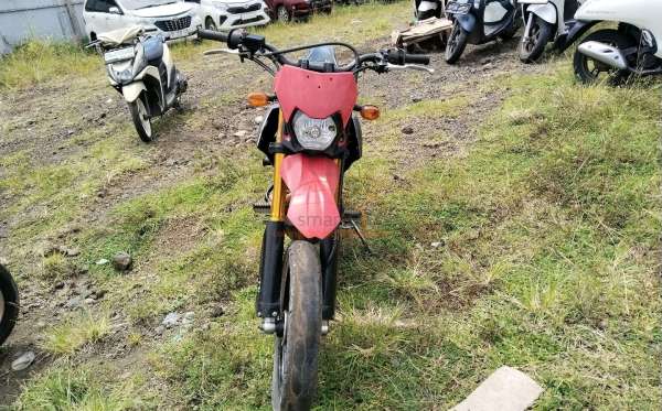 KAWASAKI  D-TRACKER SE