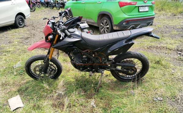 KAWASAKI  D-TRACKER SE