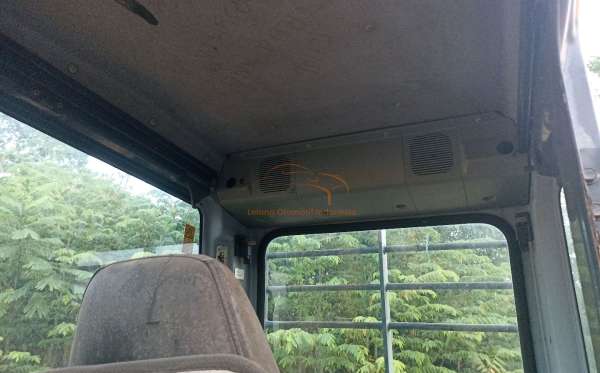 KOMATSU EXCAVATOR PC130F-7