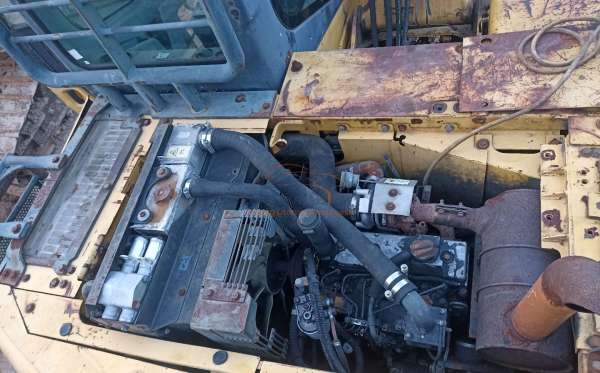 KOMATSU EXCAVATOR PC130F-7