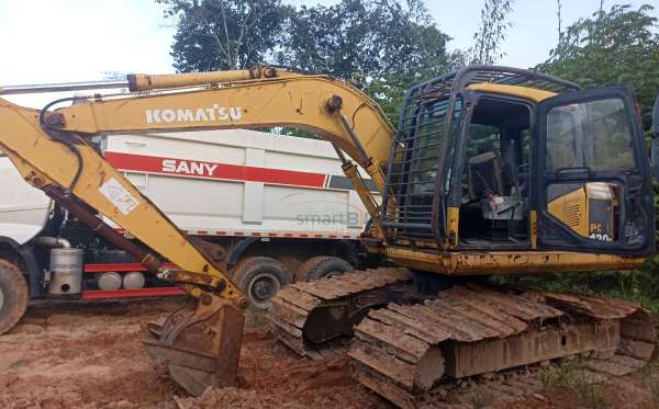 KOMATSU EXCAVATOR PC130F-7