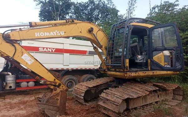 KOMATSU EXCAVATOR PC130F-7