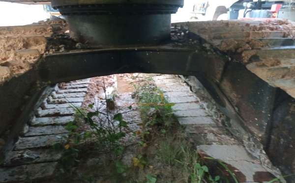 KOMATSU EXCAVATOR PC130F-7