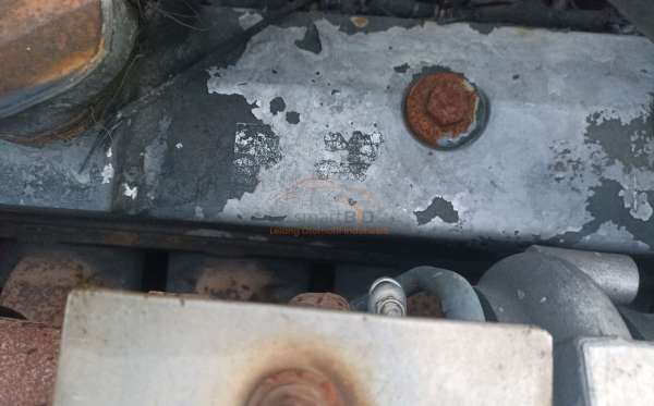 KOMATSU EXCAVATOR PC130F-7