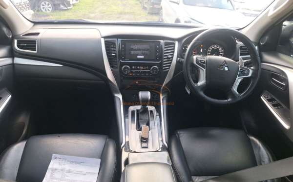 MITSUBISHI PAJERO SPORT DAKAR 2.4 (4x2) AT