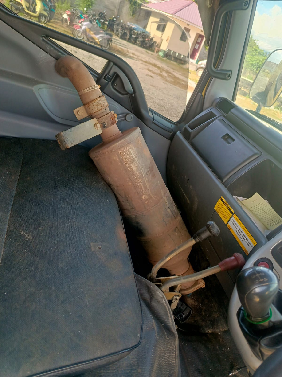 MITSUBISHI  FE  75 SHDX