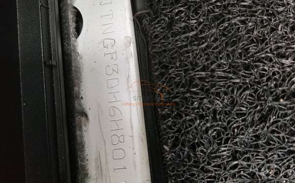 TOYOTA ALPHARD 2.5 G