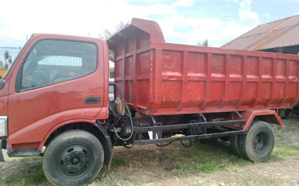 TOYOTA  DYNA  130 HT