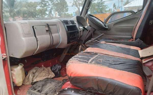 TOYOTA  DYNA  130 HT