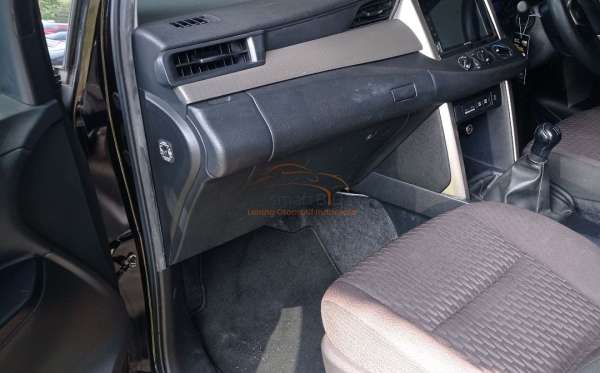 TOYOTA  KIJANG  INNOVA G