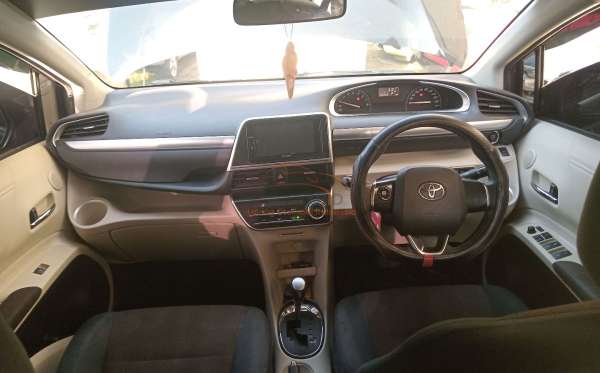 TOYOTA SIENTA 1.5V