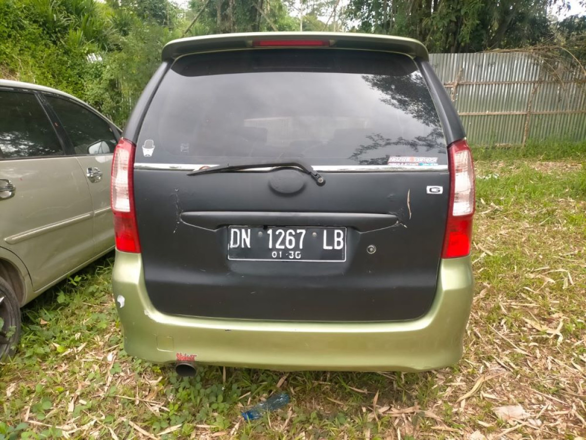TOYOTA AVANZA G