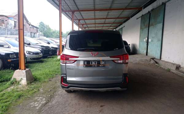WULING CONFERO