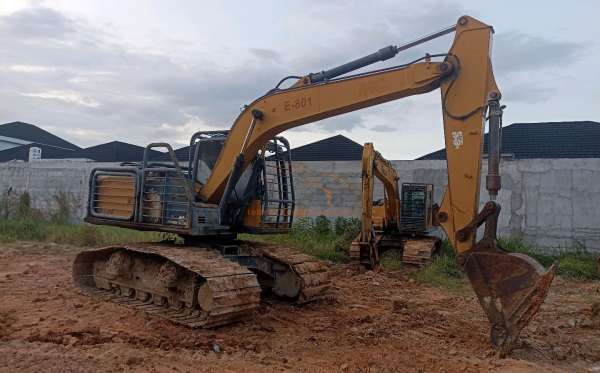 XCMG XCMG EXCAVATOR XE135F