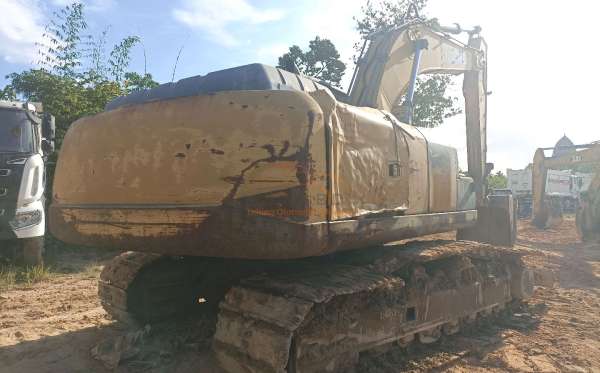 XCMG EXCAVATOR XE215C