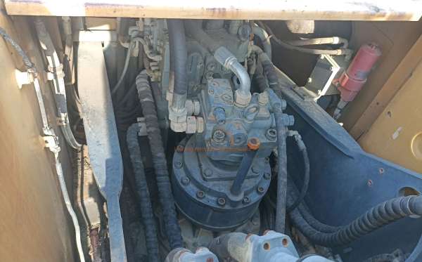 XCMG EXCAVATOR XE215C