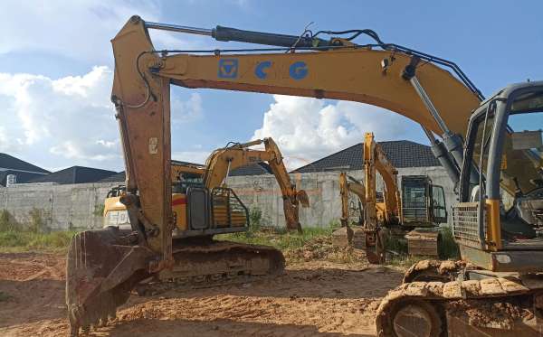 XCMG EXCAVATOR XE215C